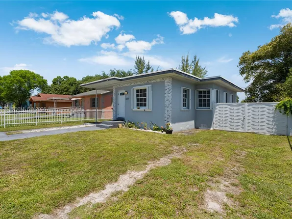 1059 NW 77th St, Miami, FL 33150