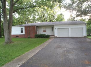 2211 Upchurch St, Eldorado, IL 62930