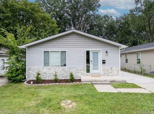 26426 Spicer St, Madison Heights, MI