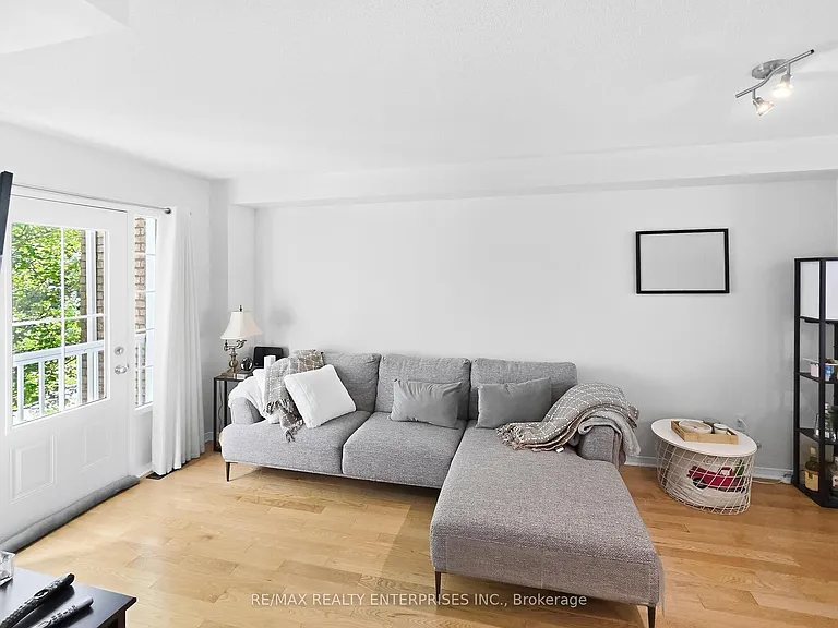 112 Harbourside Dr — Photo 19