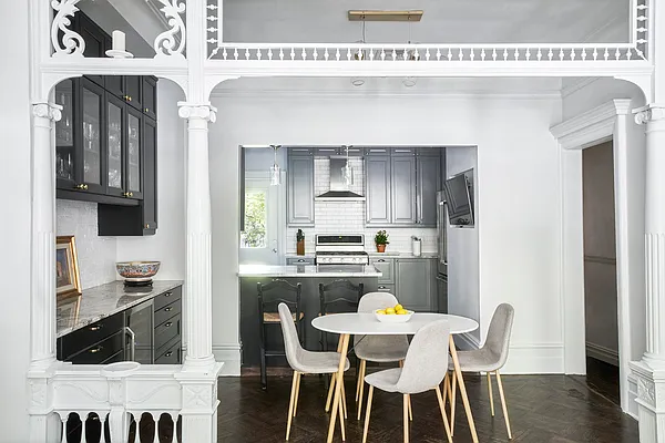 Sold by Compass | media 3