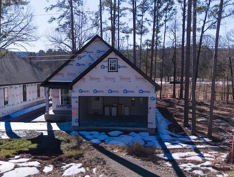 1st image of 18 Dianes Loop