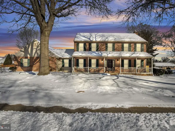 338 Locust Ln, Mount Joy, PA 17552