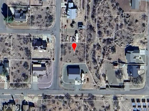 17878 E Hummingbird Ln, Mayer, AZ 86333