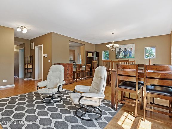 5th image of 344 Graceland Ave APT 1N