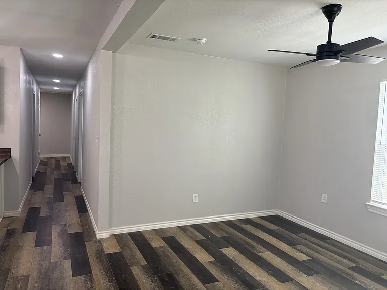 5609 Fernander Dr — Photo 6