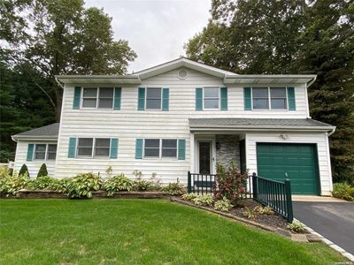 24 Marc Drive, Ridge, NY, 11961