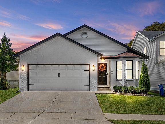 2nd image of 1409 Day Lily Dr