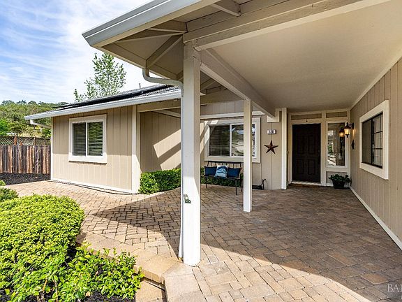 3rd image of 126 Palo Verde Court
