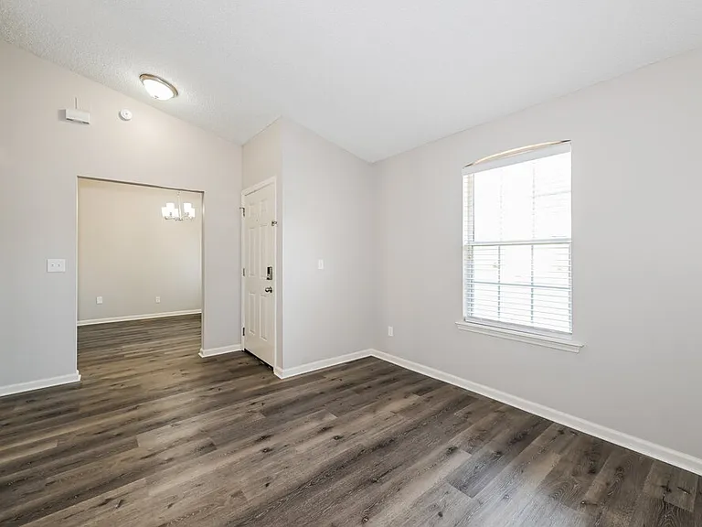 3733 Star Leaf Rd — Photo 3