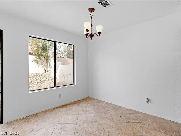 2809 Swallow Point Cir — Photo 9