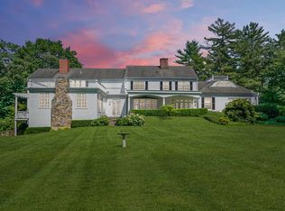 125 West Rd, New Canaan, CT 06840