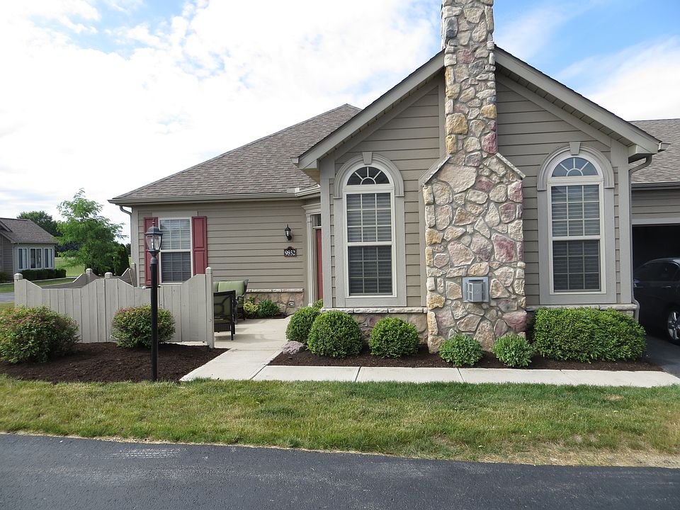 1st image of 9852 Connor Lake Cir