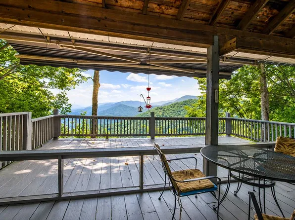 288 Oak Ridge Ln, Bryson City, NC 28789