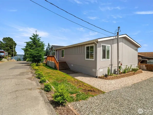1908 2nd Avenue W, Bremerton, WA 98312
