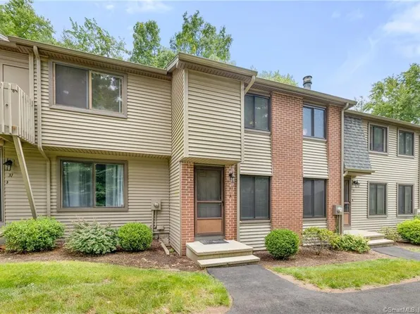 33 Conestoga Way #33, Glastonbury, CT 06033