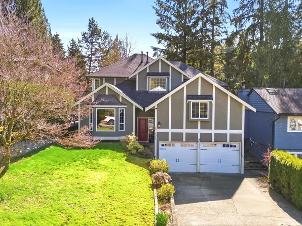 4575 Cliffmont Rd, North Vancouver, BC V7G 1J8