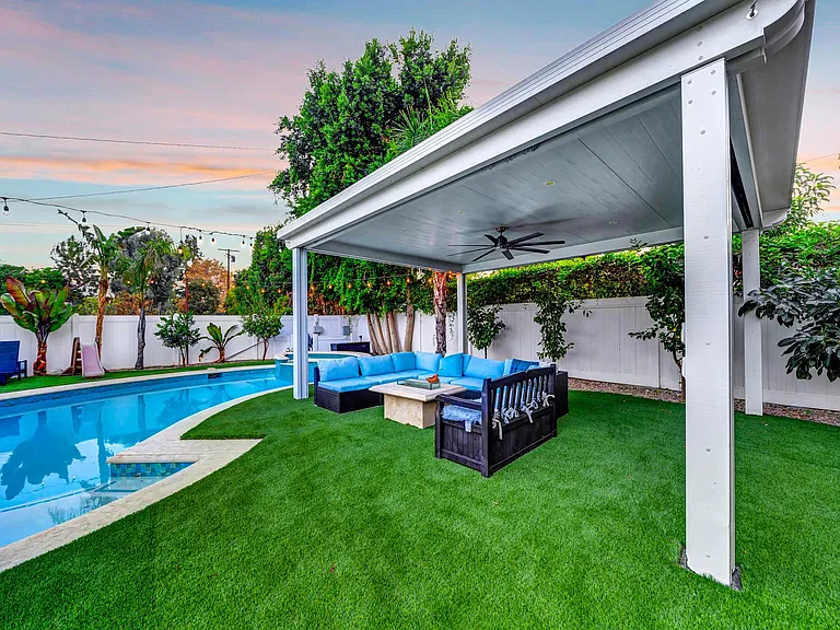 5817 Ranchito Ave — Photo 19