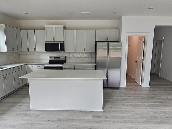 5th image of 14719 59th Ave E