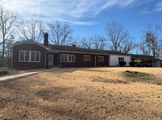 111 Oaklawn Ter, Gretna, VA 24557