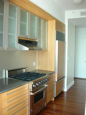 Rented by Sotheby's International Realty | media 32