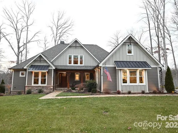 2773 Player Cir NE, Conover, NC 28613