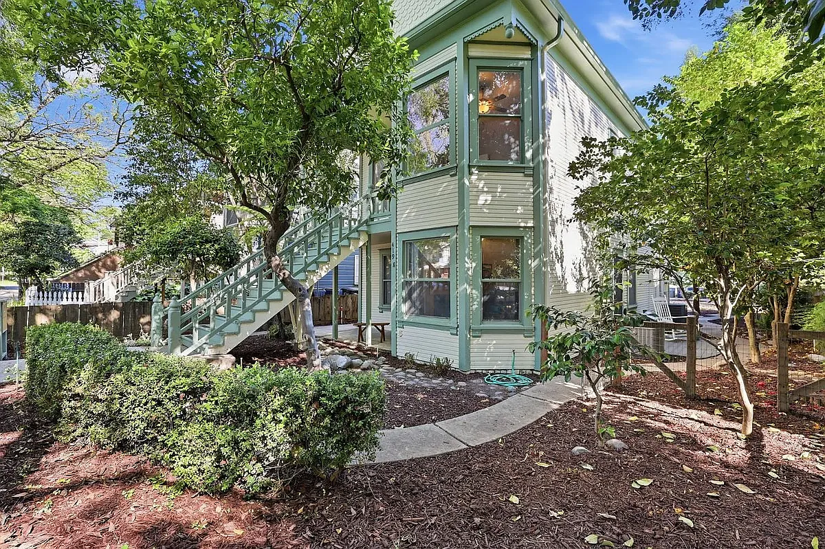 Building Photo - 419 T St #2