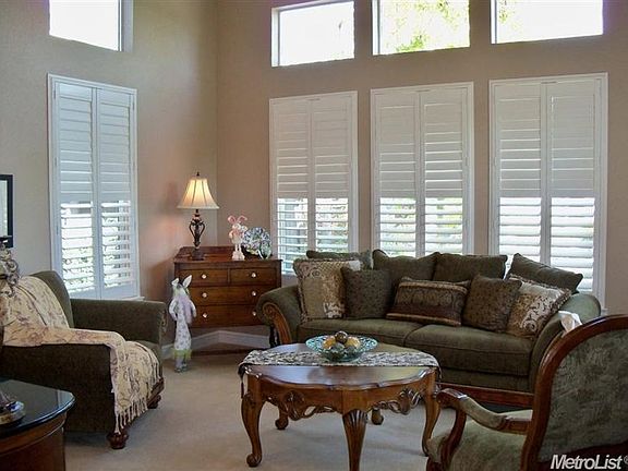 2nd image of 2601 Heritage Park Ln