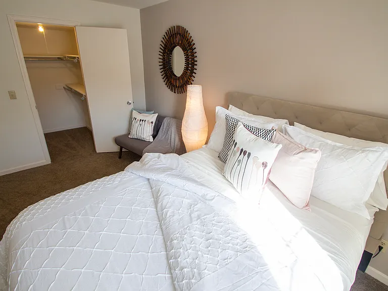 Fairfield Pointe — Photo 101