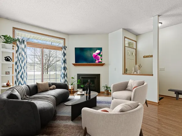 15507 Garnet Way #82, Saint Paul, MN 55124