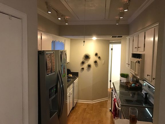 5th image of 2504 Riverfront Dr APT 1