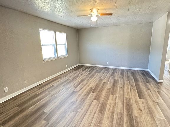 2nd image of 2375 Locust Rd #1267