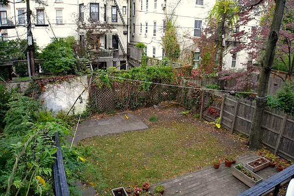 Rented by Oak Tree LLC | media 1