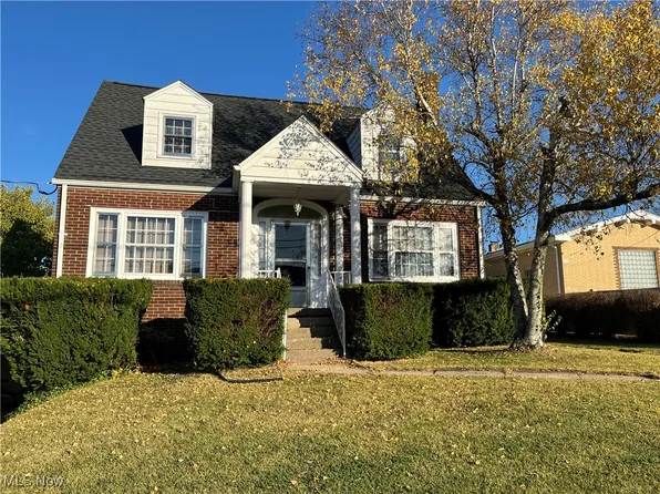 424 N 10th St, Weirton, WV 26062