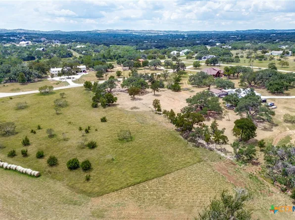 109 Rio Grande Dr, Blanco, TX 78606