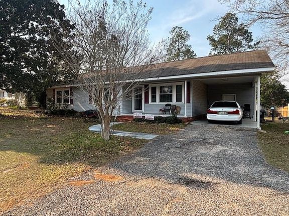 2nd image of 609 Sanford Rd