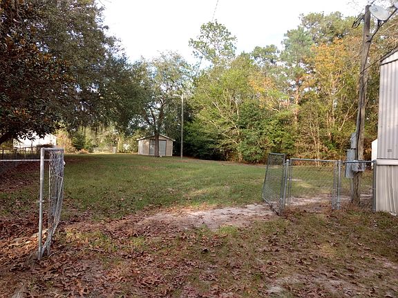 Double gate into back yard