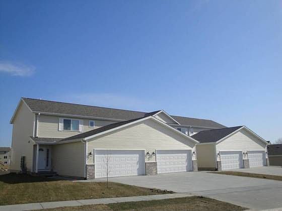 1st image of 5005 Algonquin Dr APT 2