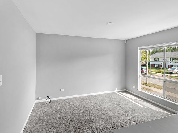 4th image of 4440 Camden Ct