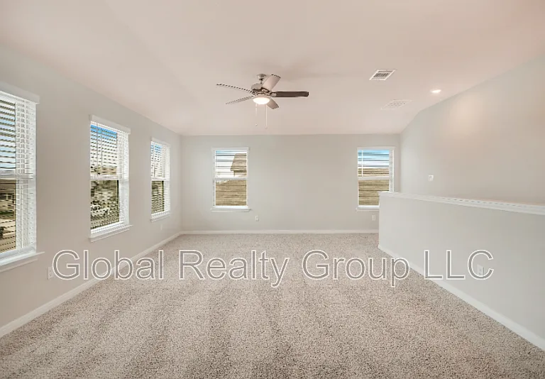 1247 Meyers Mdw — Photo 17