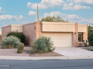 1070 N Avenida Canby, Green Valley, AZ 85614