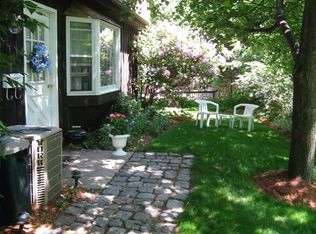 8 Revolutionary Ridge Rd, Bedford, MA 01730