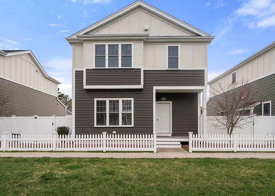 1st image of 15 Cleary Cir #15