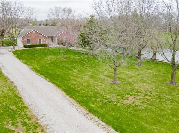 36604 E Pink Hill Rd, Oak Grove, MO 64075