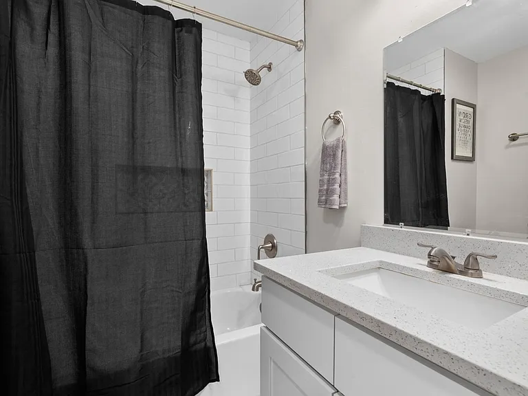 1048 Ivy Ln — Photo 18
