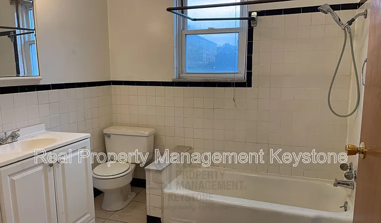 403 Ohio Ave #2 — Photo 9