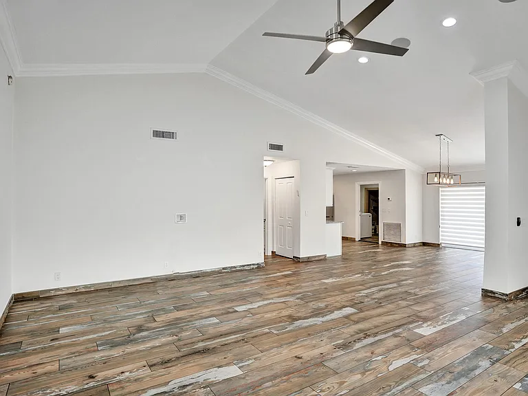 21760 Contado Rd — Photo 6