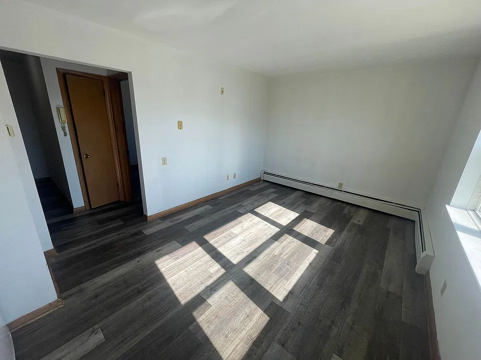 7708 W National Ave 16 unit