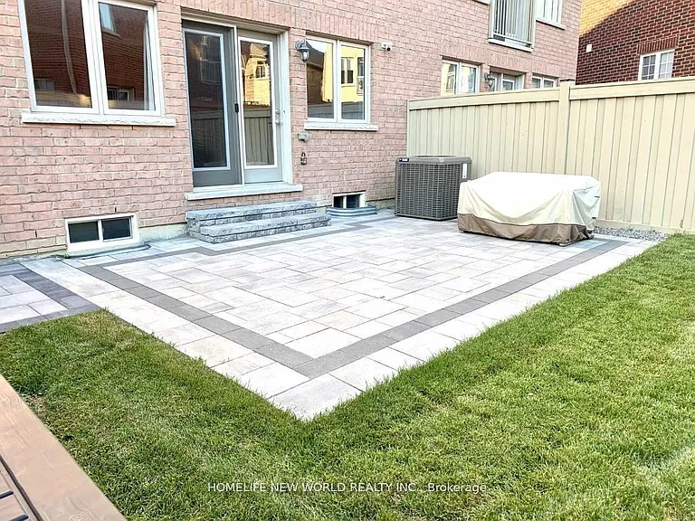 10 Earl Goodyear Rd #MAIN FLOOR — Photo 10