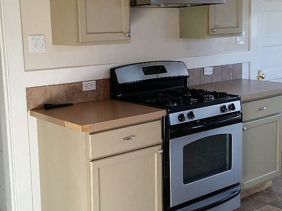 5th image of 113 N Park St